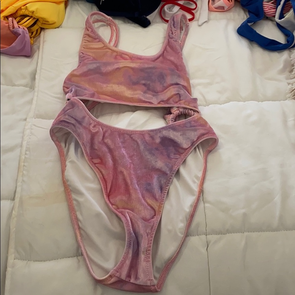 One piece pink